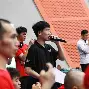 内江女足获得最佳教练奖：指导如掌上明珠