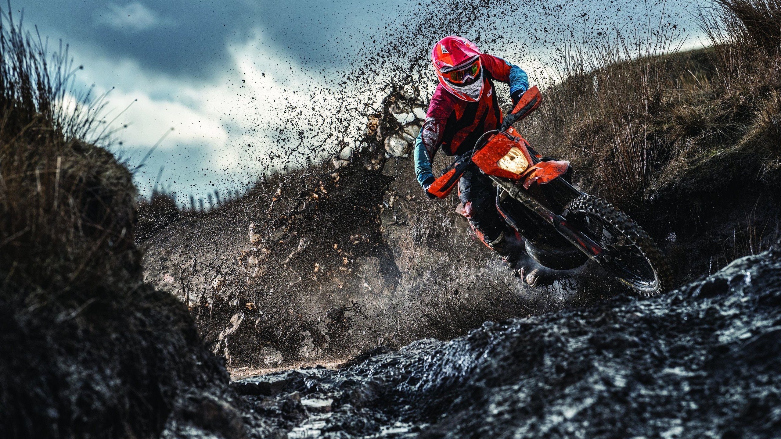 Karsa意外战胜皇家马德里，反败为胜引爆全场！赛场气氛高涨